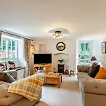 2 Bed In Pickering Oc-88971 *
