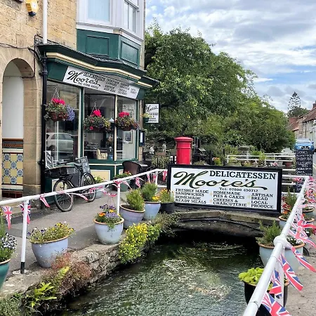 Hébergement de vacances 2 Bed In Pickering Oc-88971 *